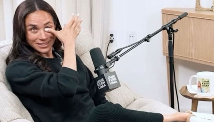 Meghan Markle’s body language turns front and center