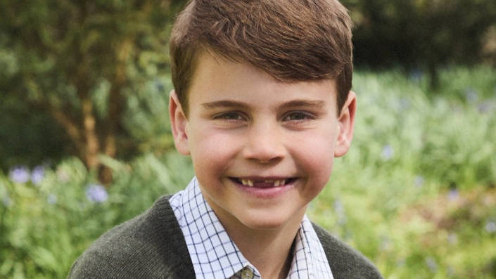 Smile! Adorable Prince Louis photo shared on his seventh birthday by Kate and William Smile! Adorable Prince Louis photo shared on his seventh birthday by Kate and William