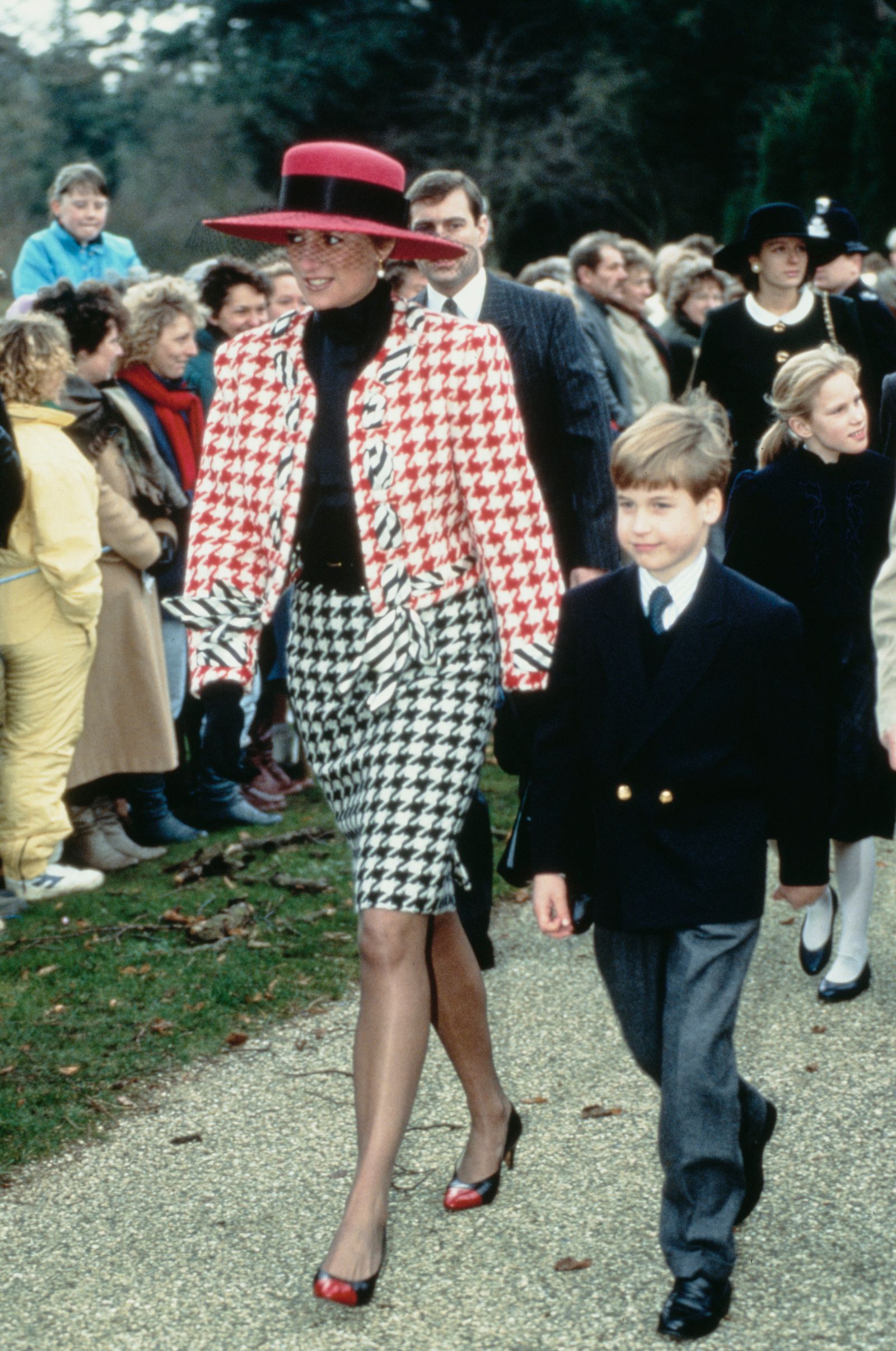 Princess Diana in Moschino 1990.