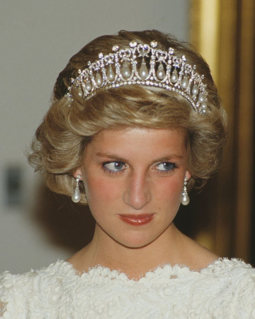 Princess Diana wears the Lover's Knot Tiara