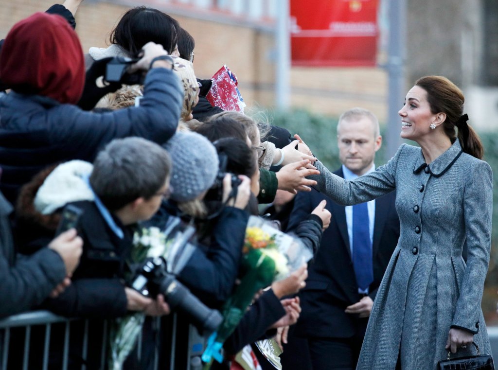The two faces of Kate Middleton in regards to Meghan Markle The two faces of Kate Middleton in regards to Meghan Markle