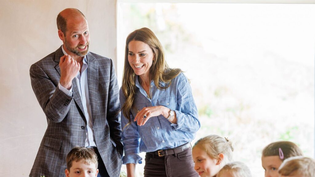A romantic gesture? Kate Middleton brings back her iconic engagement ring as she celebrates her wedding anniversary with Prince William A romantic gesture? Kate Middleton brings back her iconic engagement ring as she celebrates her wedding anniversary with Prince William