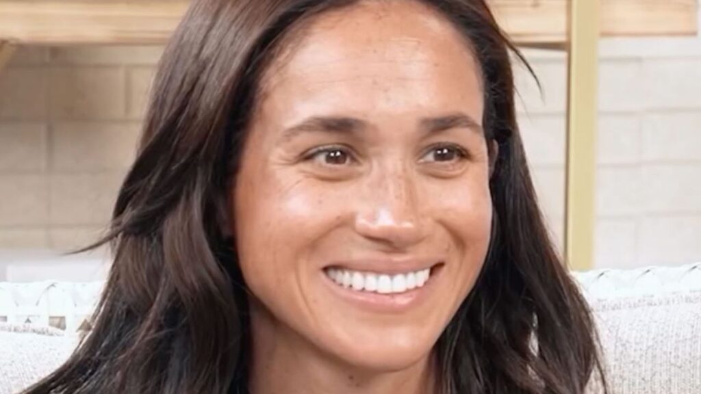 Meghan Goes Make-Up Free, And Her Skin Speaks For Itself Meghan Goes Make-Up Free, And Her Skin Speaks For Itself