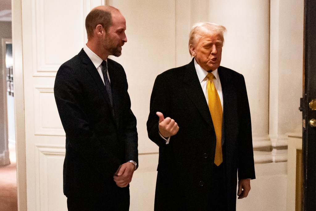 Trump doesn't appear to measure up to Prince William's 6' 3"
