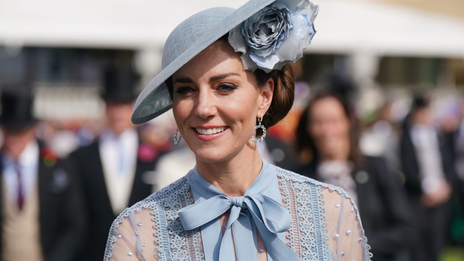 Kate Middleton’s go-to bag is a wedding season essential Catherine, Princess of Wales attends King Charles III's Coronation Garden Party at Buckingham Palace on May 9, 2023