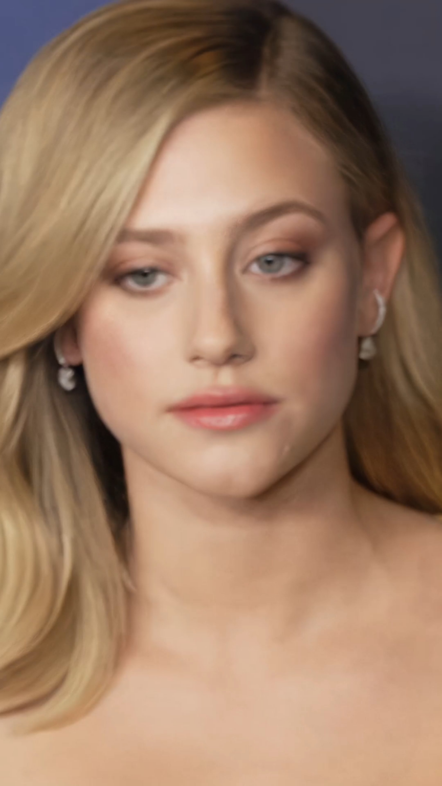 Lili Reinhart | 2019 Governors Awards, Hollywood, California | October 26, 2019