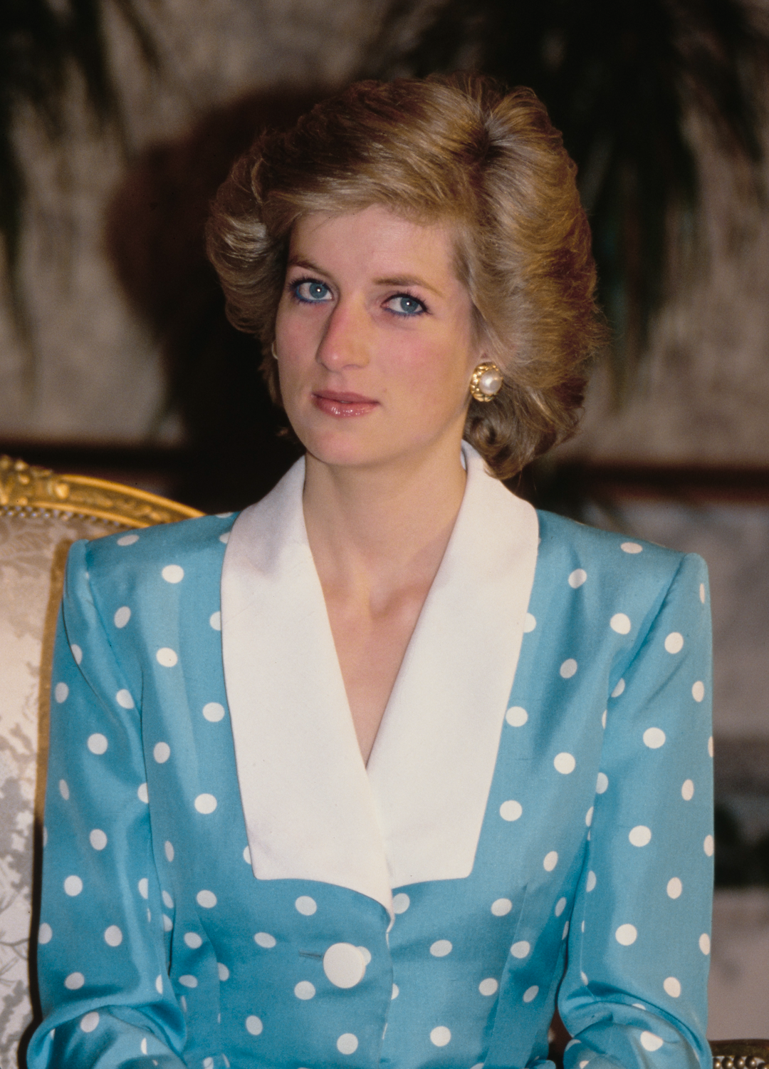 Diana, Princess of Wales (1961 - 1997) during an audience with the Emir of Kuwait at Bayan Palace in Bayan, Kuwait, March 1989