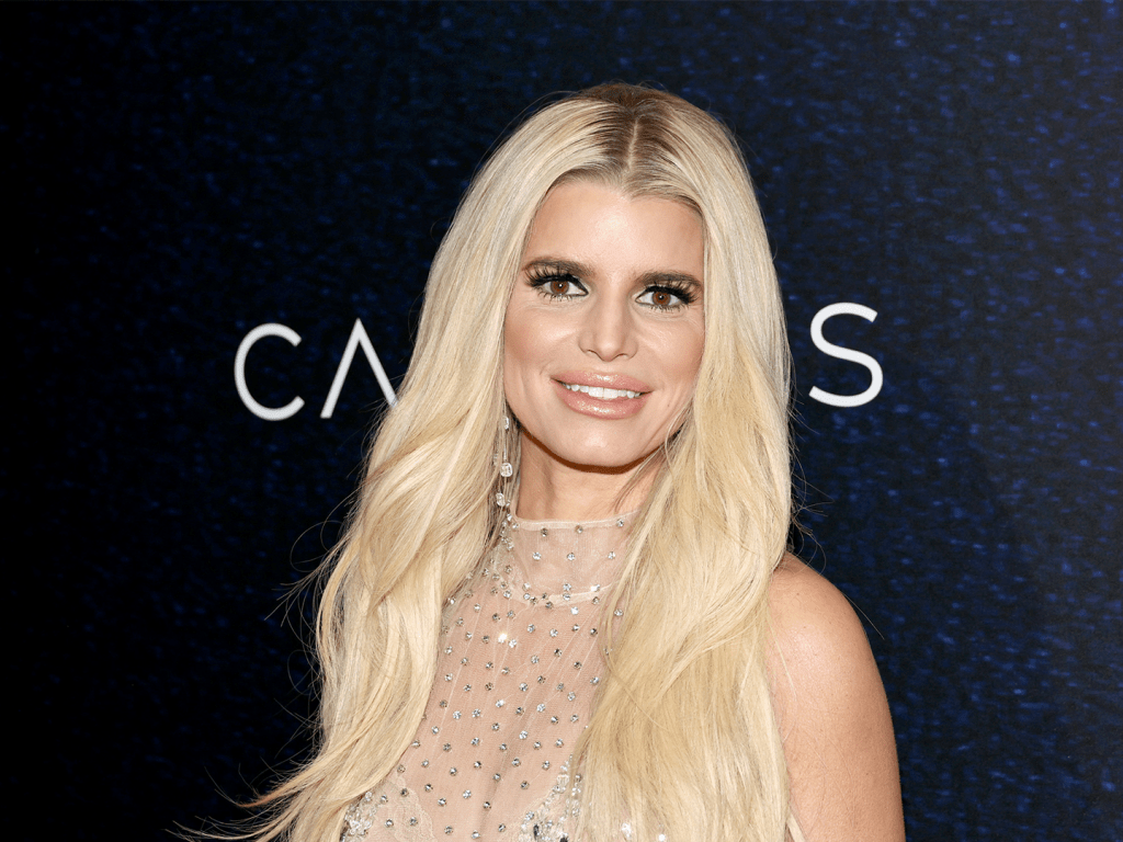 Jessica Simpson & Her Daughter Birdie Twinned in Yellow Swimsuits