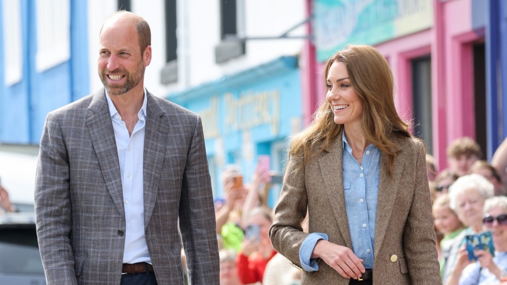 Kate Middleton Suits Up in Holland Cooper on Wedding Anniversary TOBERMORY, SCOTLAND - APRIL 29: Prince William, Prince of Wales, known as the Duke of Rothesay and Catherine, Princess of Wales, known as the Duchess of Rothesay when in Scotland, smile to well-wishers as they arrive for a visit to Aros Hall, a local community hub on April 29, 2025 in Tobermory, Scotland. The Prince and Princess of Wales are on a two-day visit to the Isles of Mull and Iona on the 29th and 30th of April to engage with rural island communities. During their time on the islands, they will connect with local residents, highlighting the value of social bonds and underscoring the importance of safeguarding and advocating for the natural environment. (Photo by Chris Jackson/Getty Images)