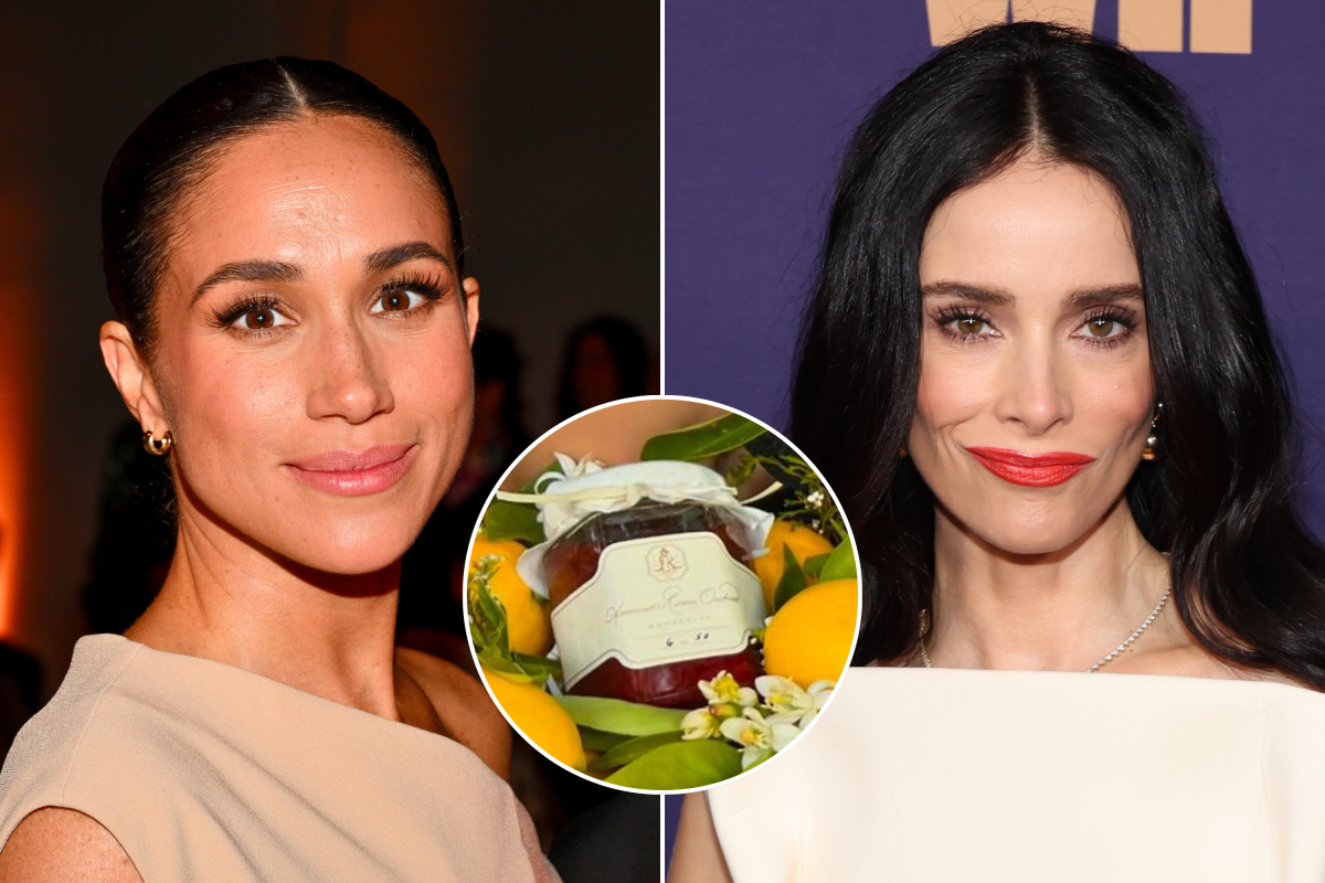 Meghan Markle and Abigail Spencer Jam