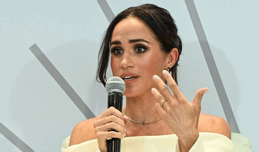 Meghan  tried to outshine queen? Shocking claims from insiders