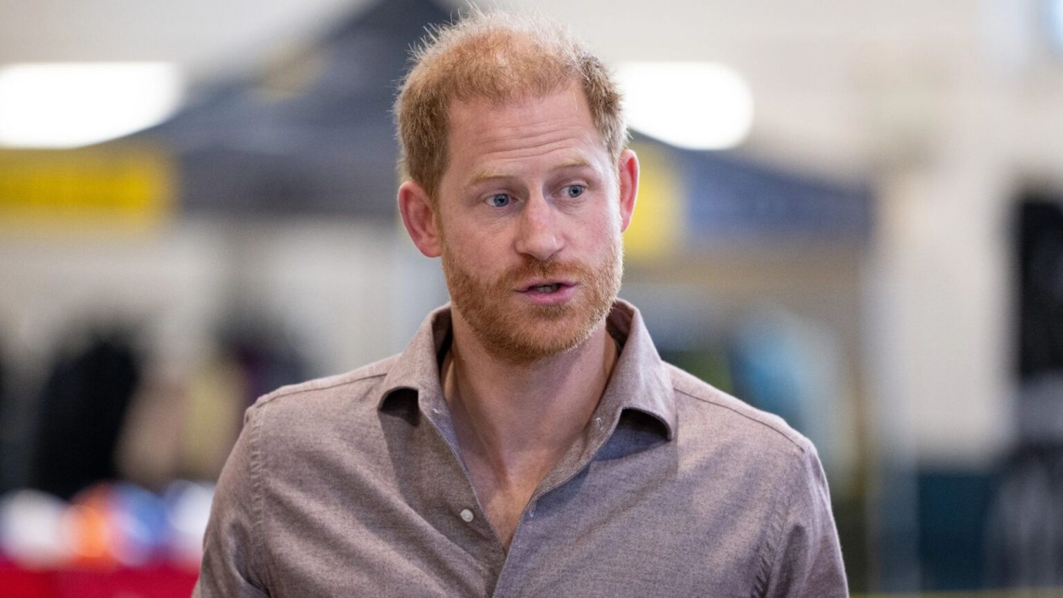 Fears Prince Harry will leak MORE about Royals in new book after veiled threat, expert warns