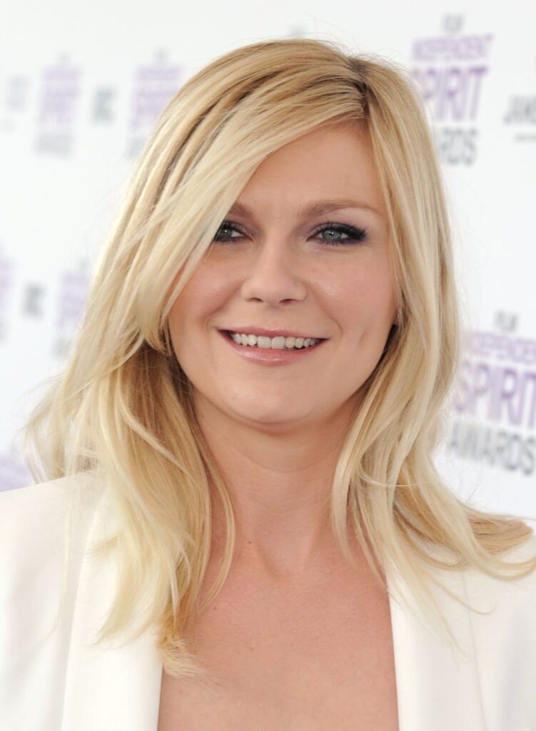 Kirsten Dunst | Film Independent Spirit Awards at Santa Monica, California (February 25, 2012)