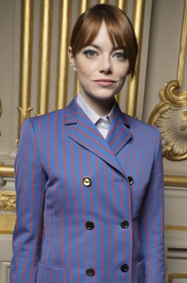 Emma Stone Attends Paris Fashion Week (FW23/24) in Louis Vuitton – Front Row Look