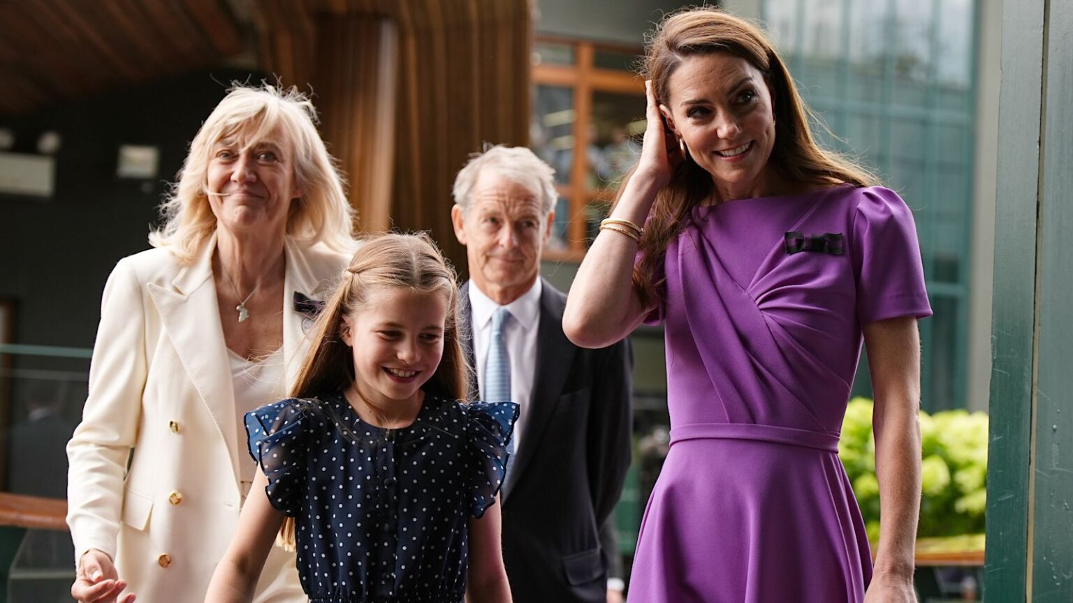 Princess of Wales greeted with applause as she attends Wimbledon men’s final Princess of Wales greeted with applause as she attends Wimbledon men’s final