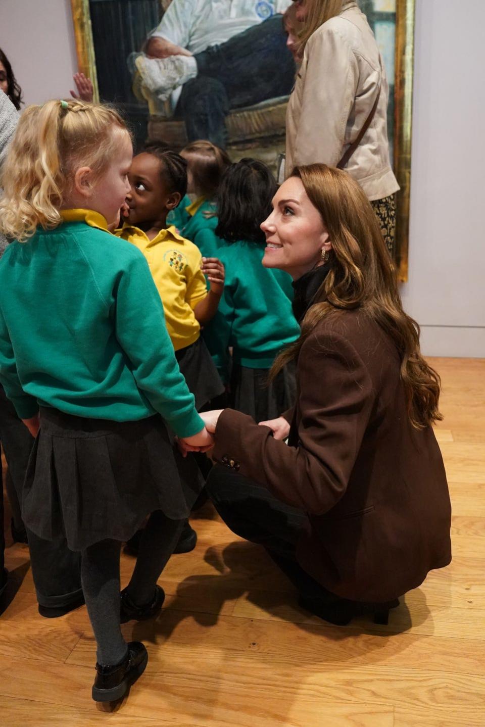 london, england february 4 catherine, princess of wales joins a group of four and five year old school children at the national portrait gallery on february 4, 2025 in london, england the princess joined the children to kick off a new initiative from the royal foundation centre for early childhood, focused on helping young children develop essential social and emotional skills photo by arthur edwards wpa poolgetty images