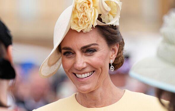 Kate Middleton cleverly debunks Meghan Markle’s brutal claim about royal family Kate Middleton cleverly debunks Meghan Markle's brutal claim about royal family