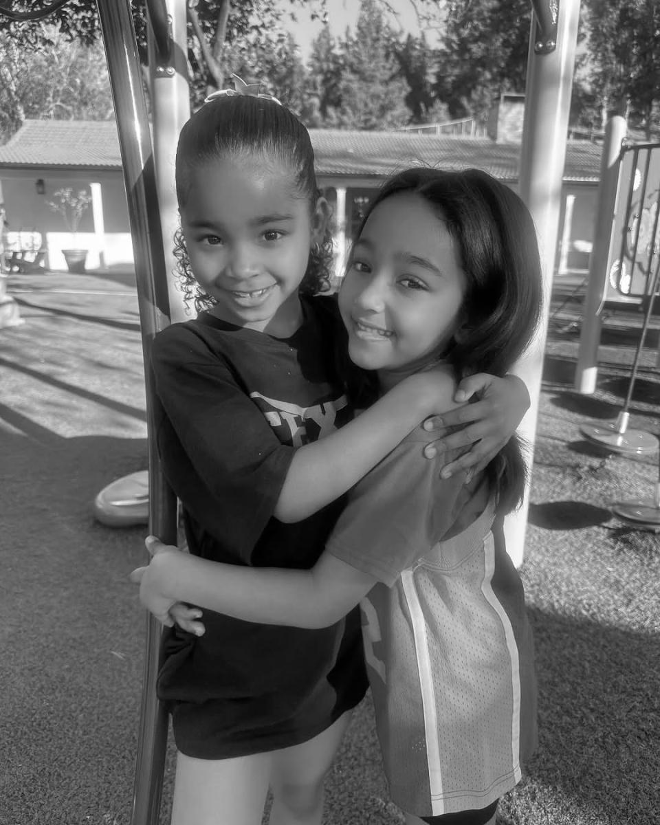 <p>BFFs</p>