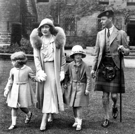 Photograph, People, Standing, Snapshot, Vintage clothing, Fashion, Black-and-white, Monochrome, Photography, Family, 
