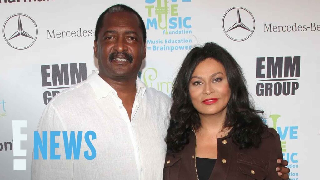 Mathew Knowles Makes Rare Comment About Ex Tina Knowles | E! News