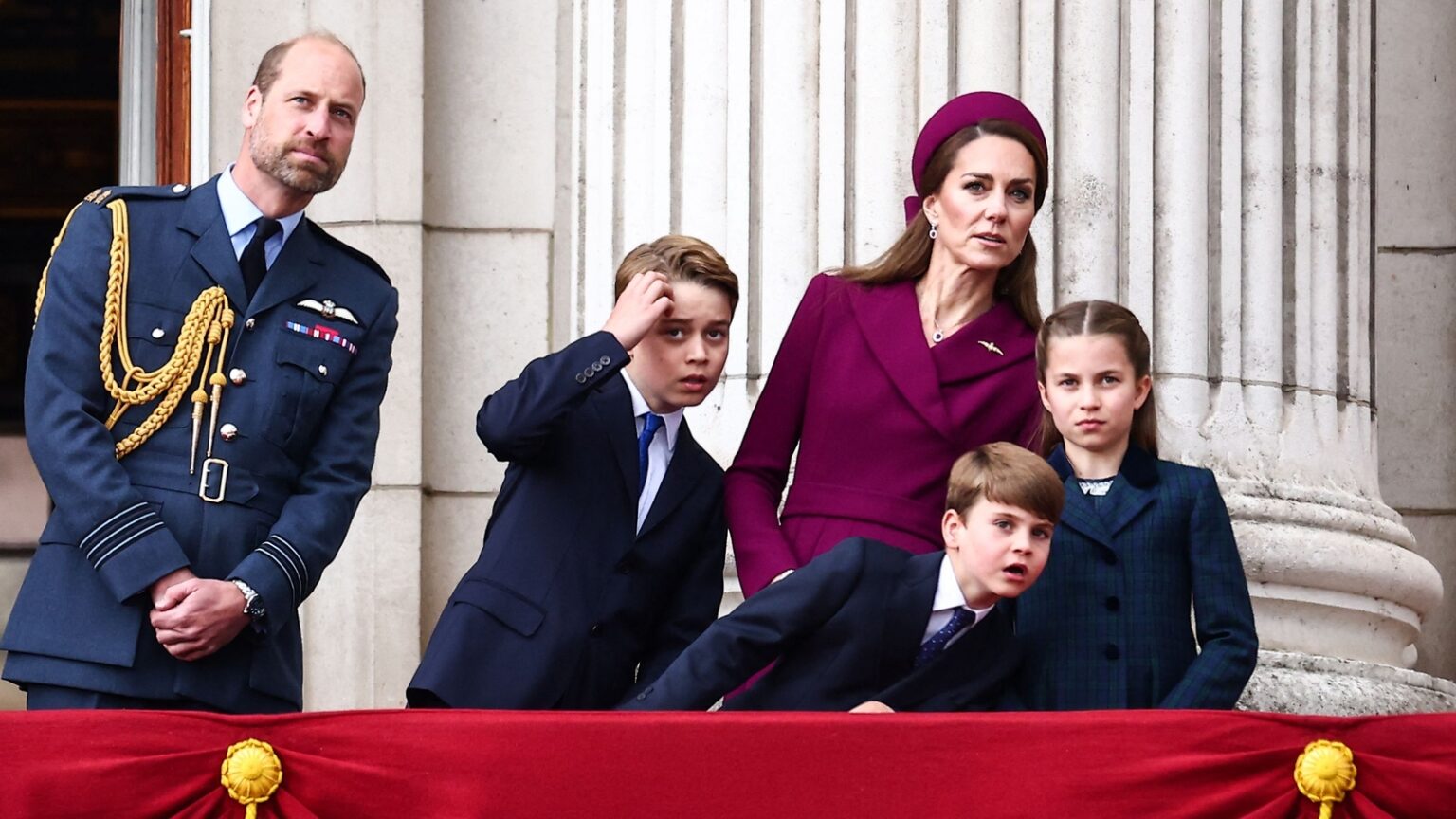 Prince Louis steals the show at VE Day 2025 as lip leader reveals what Prince William told his mischievous son Prince Louis steals the show at VE Day 2025 as lip leader reveals what Prince William told his mischievous son
