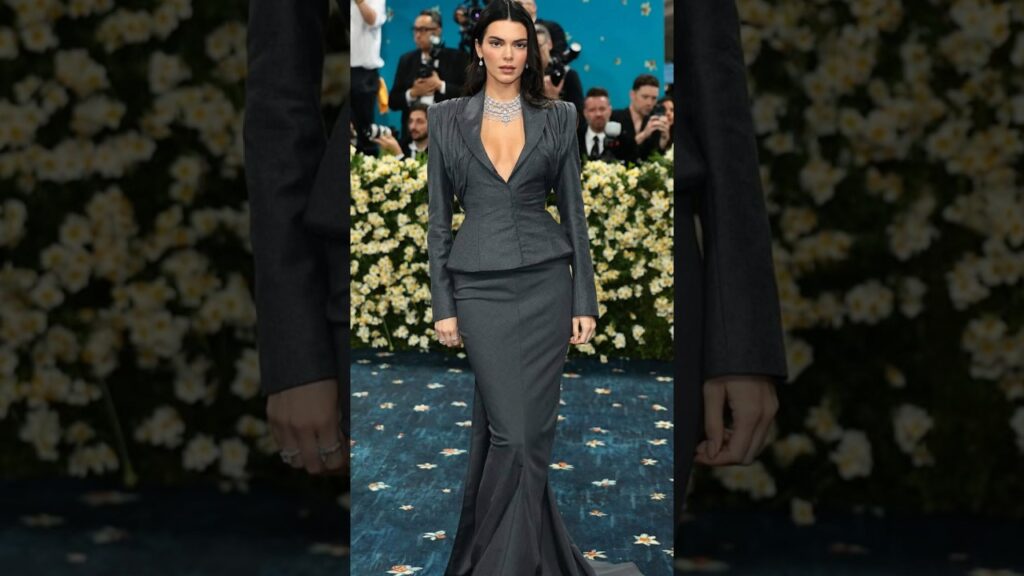 Kendall Jenner Elegant Classic Slay @ The Met Gala 2025 #kendalljenner #fashionpolice #metgala2025