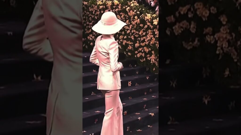 Zendaya suits up in white on the Met Gala 2025 red carpet #shorts Zendaya suits up in white on the Met Gala 2025 red carpet #shorts