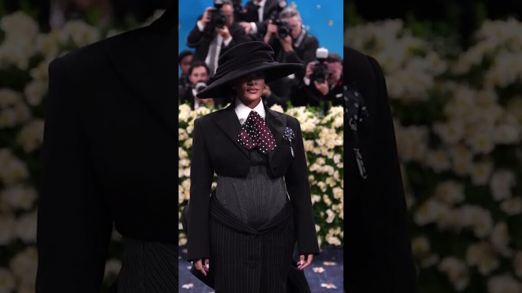 Pregnant Rihanna shows off baby bump in bustier and deconstructed suit on Met Gala 2025 red carpet Pregnant Rihanna shows off baby bump in bustier and deconstructed suit on Met Gala 2025 red carpet