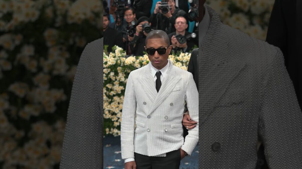 Pharrell Williams is at the 2025 Met Gala carpet #shorts Pharrell Williams is at the 2025 Met Gala carpet #shorts