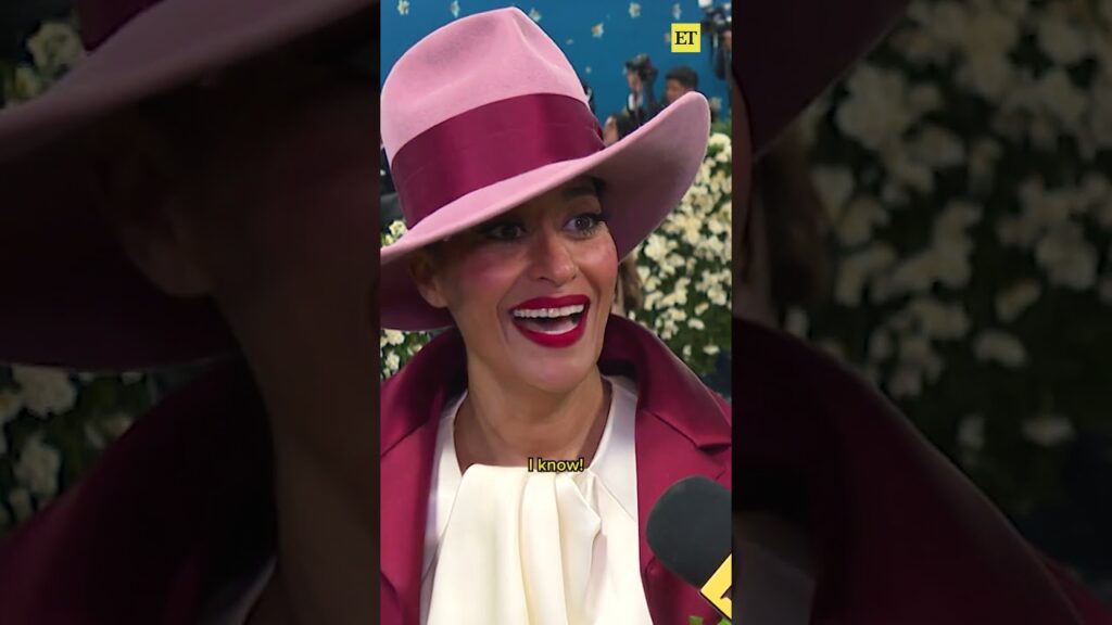 Tracee Ellis Ross Reacts to Mom Diana Ross’ Return to the #metgala #dianaross #shorts Tracee Ellis Ross Reacts to Mom Diana Ross’ Return to the #metgala #dianaross #shorts