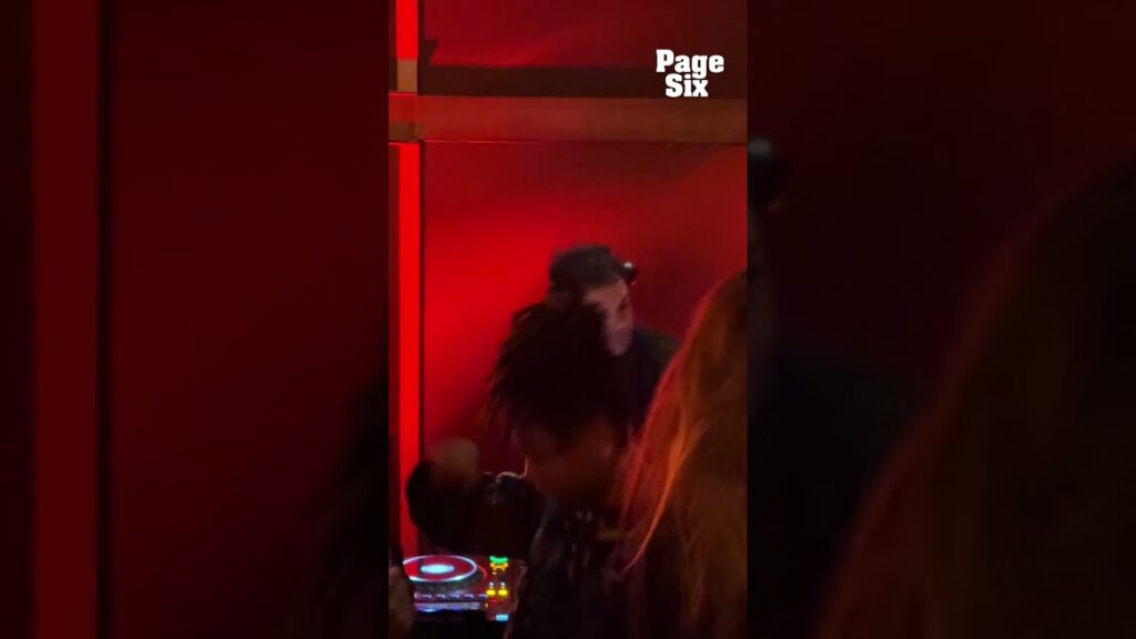 Willow Smith whips her hair at the Don Julio & Willy Chavarria Met Gala after party #shorts