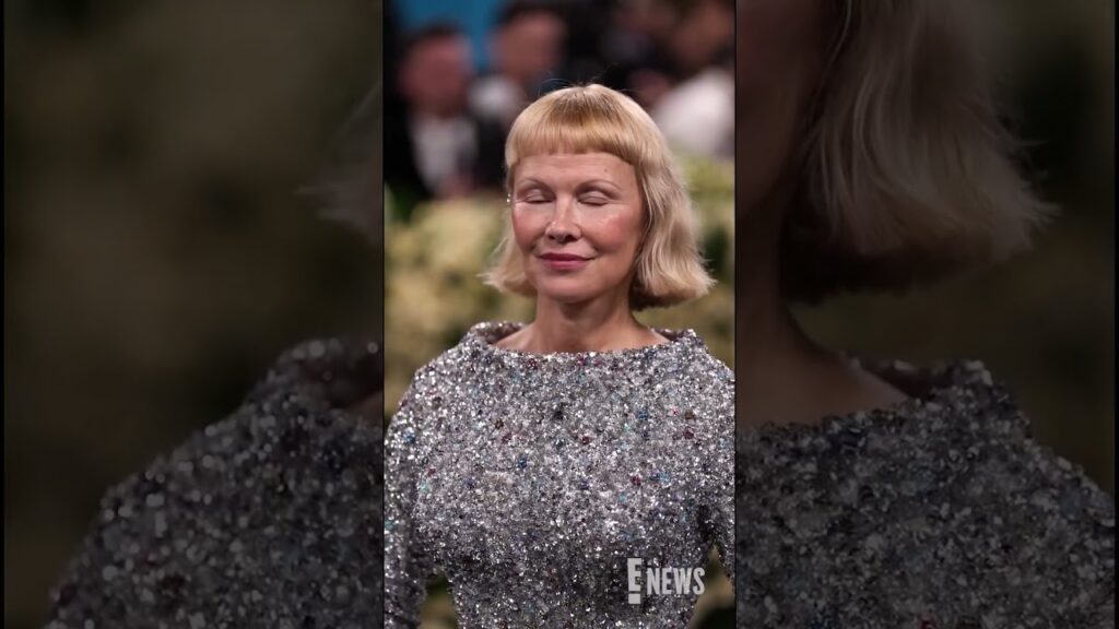 Pamela Anderson is serving a fresh new do at the #MetGala. 🤩