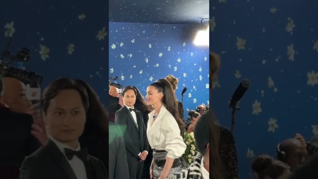 Anne Hathaway at the 2025 Met Gala