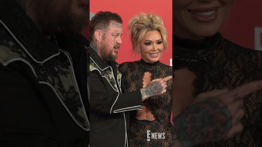 Jelly Roll and Bunnie Xo looked amazing on the Academy of Country Music Awards carpet. 😍