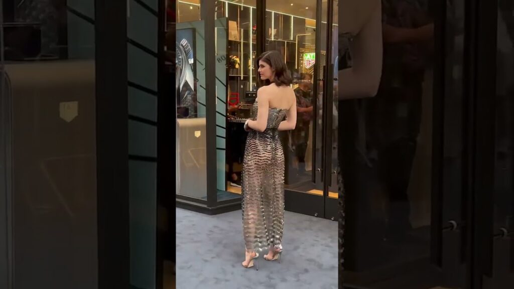 Stunning Alexandra Daddario at the TAG Heuer store opening in NYC! Such a stunning dress 🥹🫶🏻