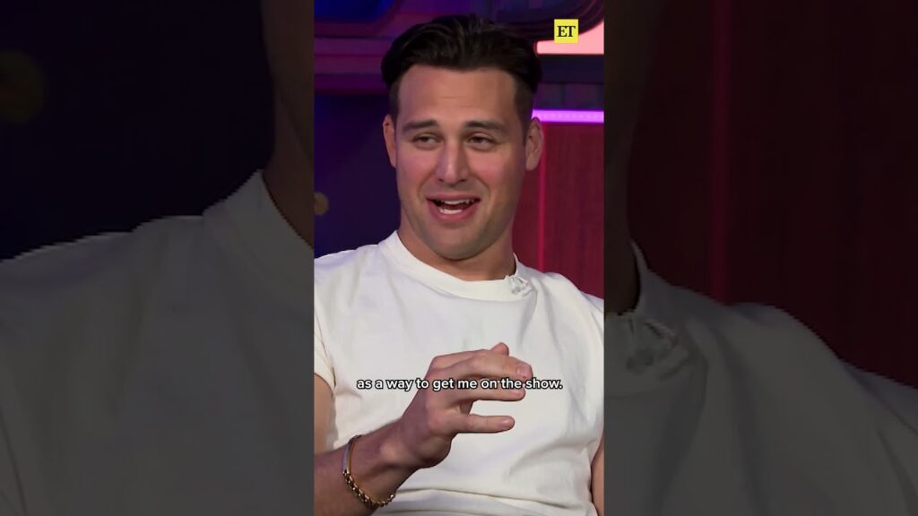 Oliver Stark and Ryan Guzman Reveal Their Childhood Crushes on Jennifer Love Hewitt #911 #shorts Oliver Stark and Ryan Guzman Reveal Their Childhood Crushes on Jennifer Love Hewitt #911 #shorts