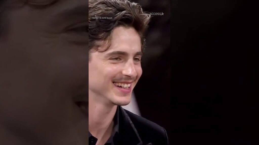 #TimothéeChalamet & #KylieJenner shared a KISS at the 70th David Di Donatello Awards