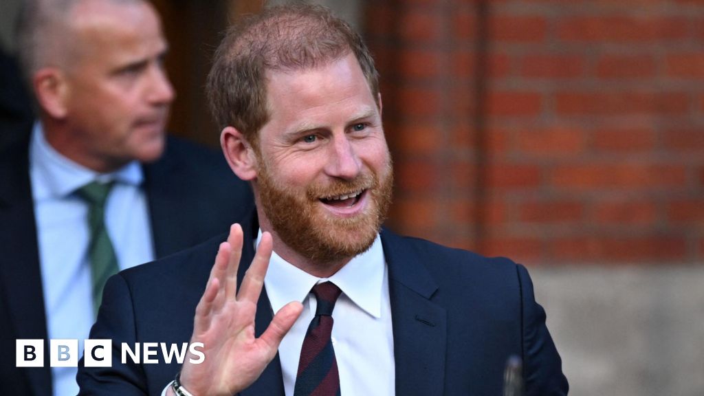 Prince Harry donates ‘significant’ sum to Nottingham charity Prince Harry donates 'significant' sum to Nottingham charity