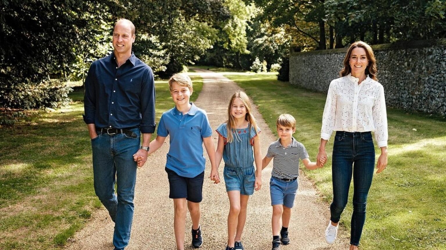 Prince William and Kate Middleton’s 'never-seen-before image' surfaces from surprise local stay