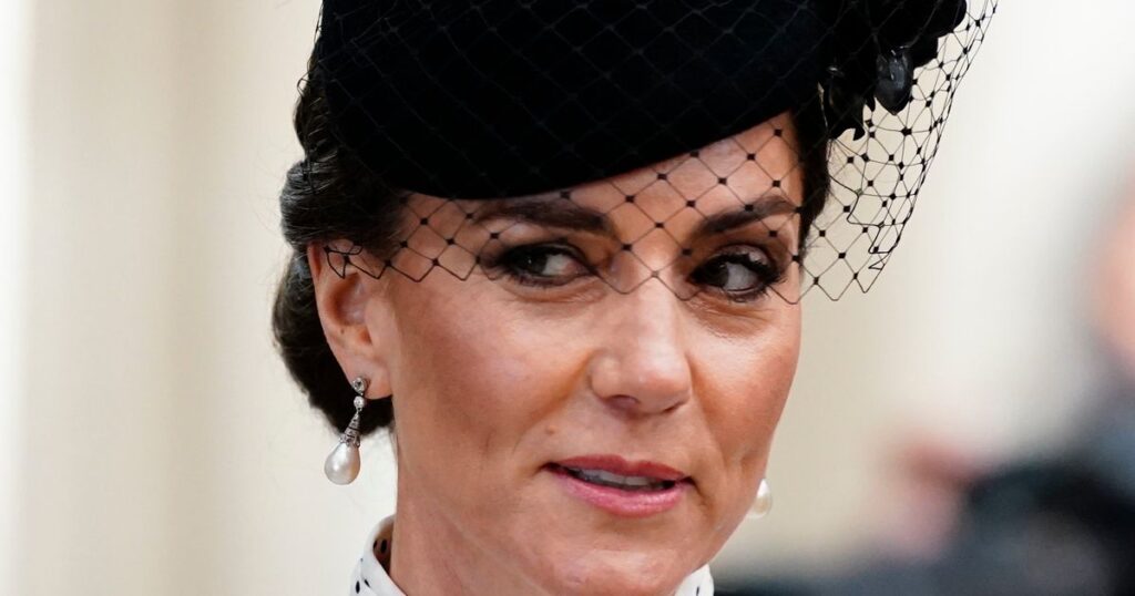 Kate Middleton avoids answering personal questions with brilliant trick Ipso logo
