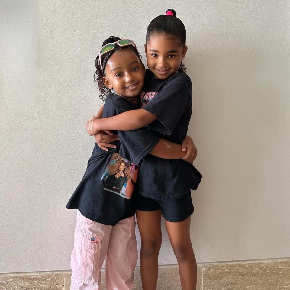 <p>Cheeky Cousins</p>