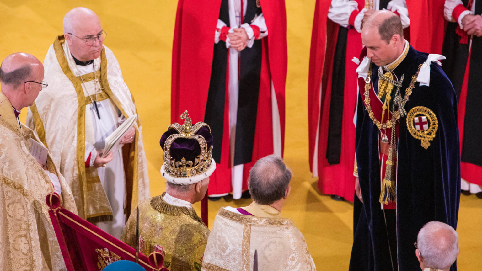 Royal Historian Predicts Prince William Will Plan His Coronation “In a Way People Won’t Expect” Prince William, Princess Kate, Prince Louis and Princess Charlotte at King Charles