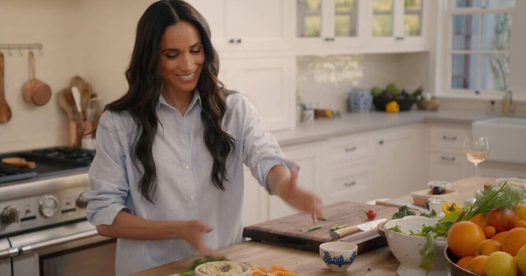 Meghan Markle snubbed by Netflix’s own restaurant as it refuses to serve her food | Royal | News Meghan Markle snubbed by Netflix's own restaurant as it refuses to serve her food | Royal | News