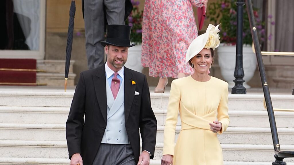 Kate returns to royal garden parties in surprise appearance at Palace Kate returns to royal garden parties in surprise appearance at Palace