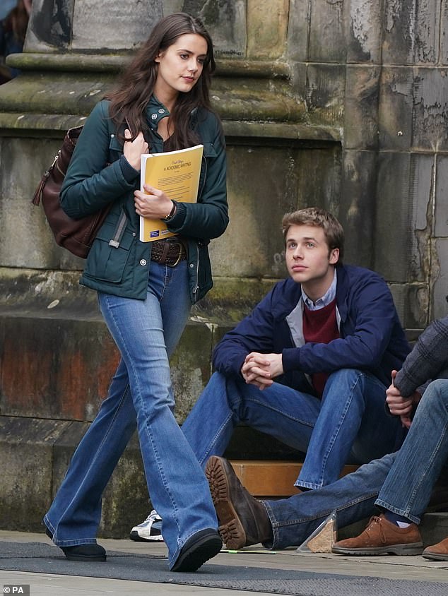 In season six of The Crown, Ed McVey plays a young Prince William while Meg Bellamy plays Kate Middleton