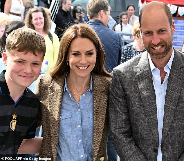Kate also made a sweet nod to her children with a personalised necklace from Daniella Draper with their initials on