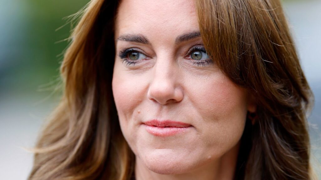 Kate Middleton’s secret ‘message’ that proves she’s ready to step up Kate Middleton's lipliner transformation is the beauty hack women in their 40s need to know