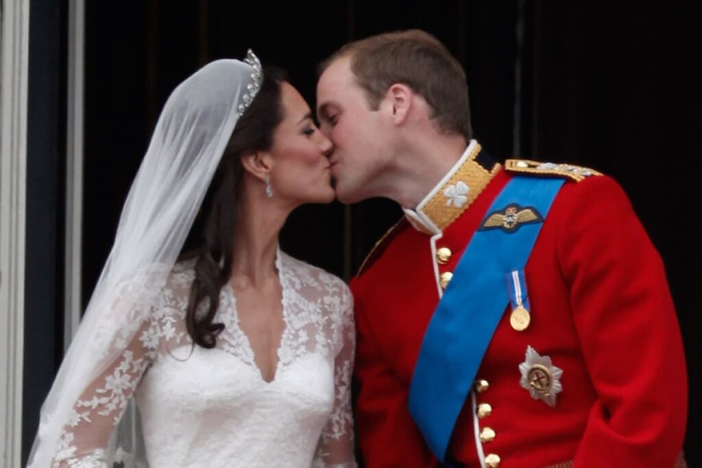 14 sweet photos of the Prince and Princess of Wales on their wedding anniversary