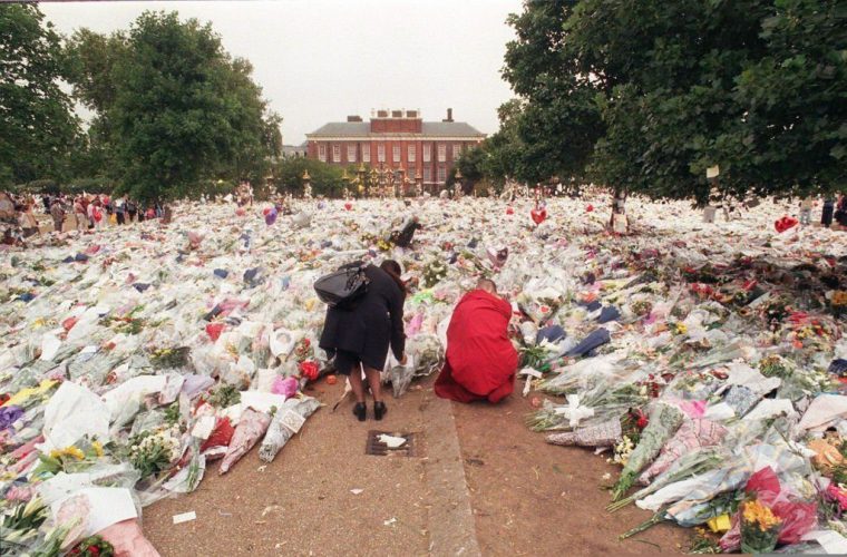 After Diana's death in 1997 there was a huge public outpouring of grief (Photo: Paul Vicente/AFP/Getty)