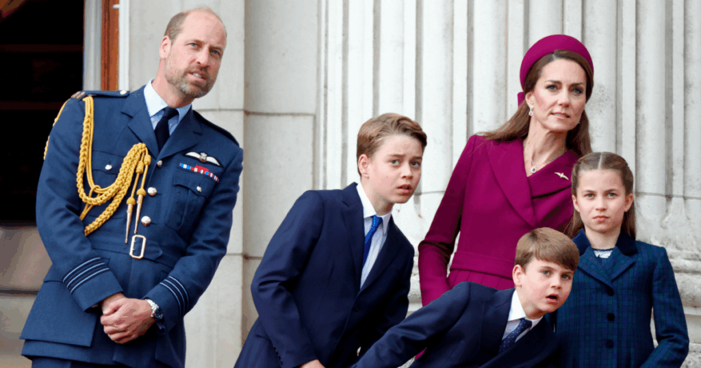 Cheeky Prince Louis Copycatted Big Brother Prince George Cheeky Prince Louis Copycatted Big Brother Prince George